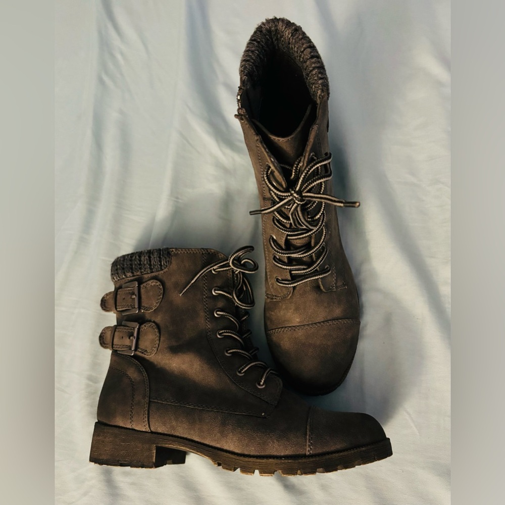 Women’s Boots